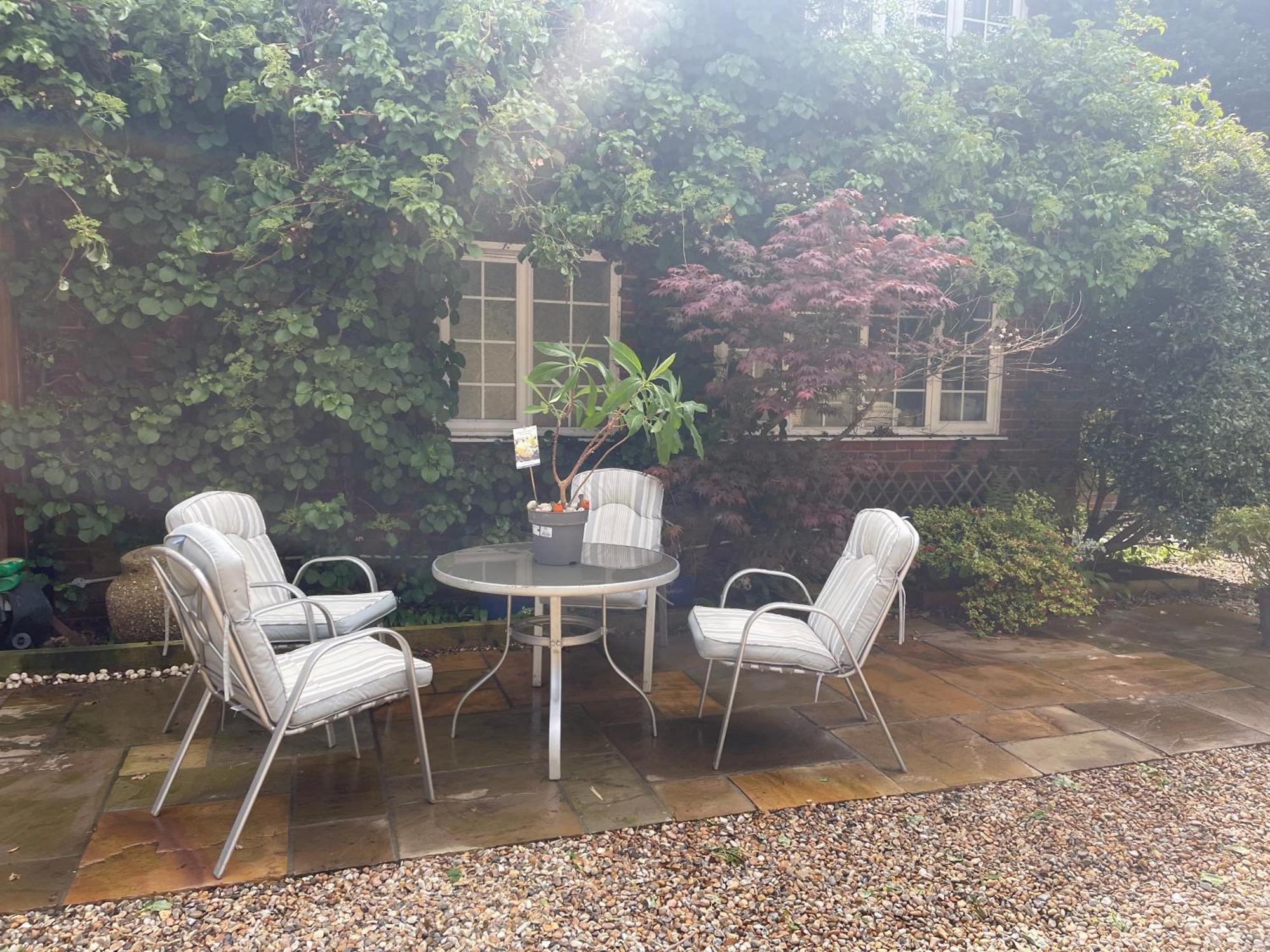 Da Vinci Guest House & Guest Parking, A Real Gem Crawley  Exterior photo