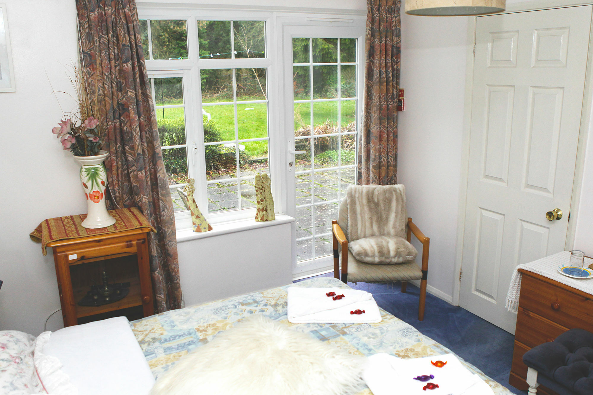 Da Vinci Guest House & Guest Parking, A Real Gem Crawley  Exterior photo